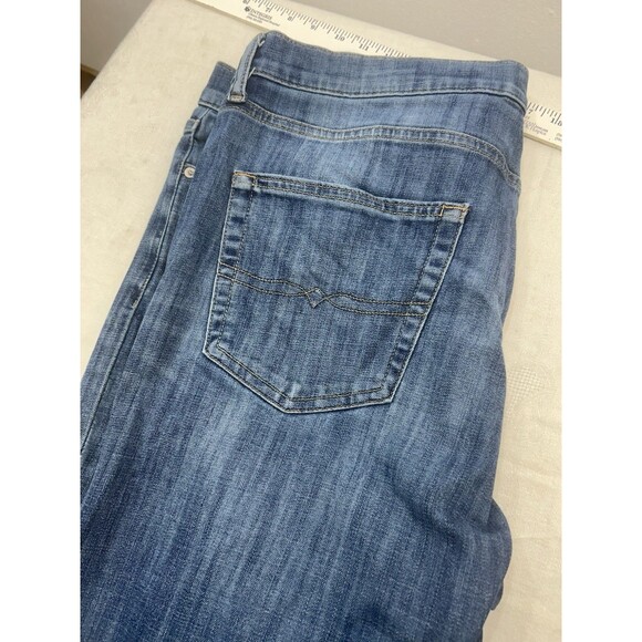 Lucky Brand Jeans Men's 38X32 410 Athletic Straight Leg ACTUAL 40W X29.5L - Picture 4 of 11